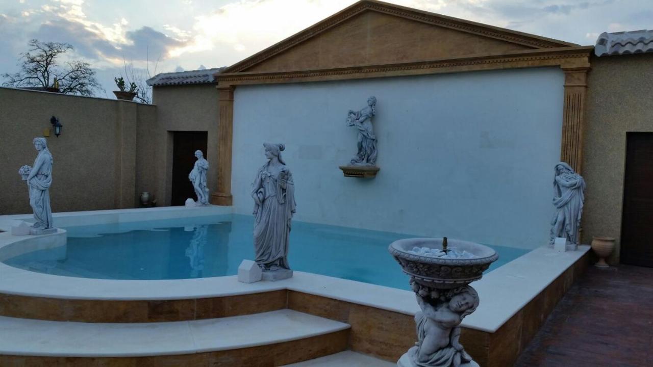 La Fuente Romana Campo-Nubes Exterior foto
